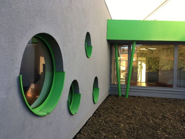 Réalisation Dinjart - Châssis alu à Gastuche - Crèche