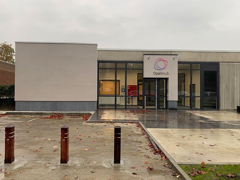 Réalisation Dinjart - Châssis alu à Louvain-la-Neuve - Open Hub