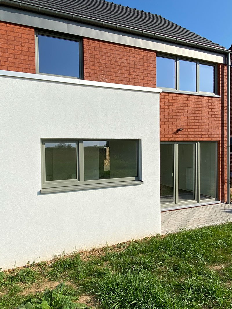 Réalisation Dinjart - Châssis pvc à Meux - Logement d'accueil