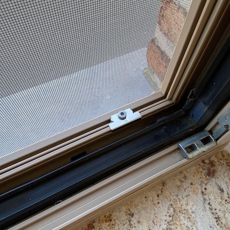 Menuiseries Dinjart - moustiquaires